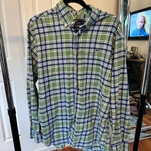 Vineyard Vines plaid button down shirt